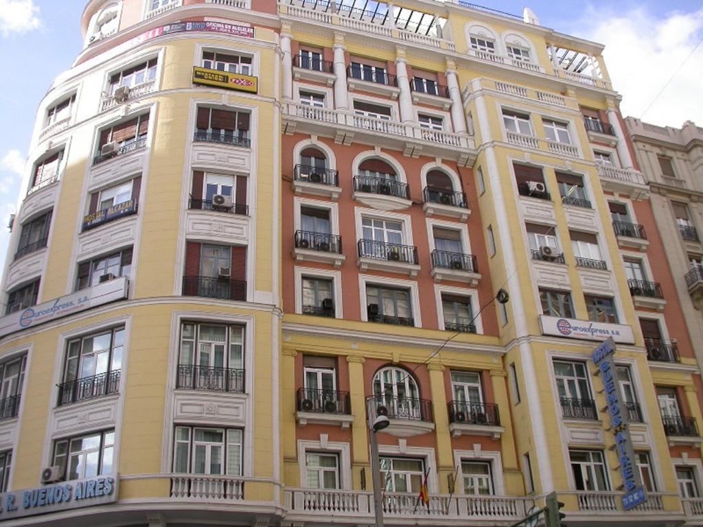 Hostal Buenos Aires Madri Exterior foto